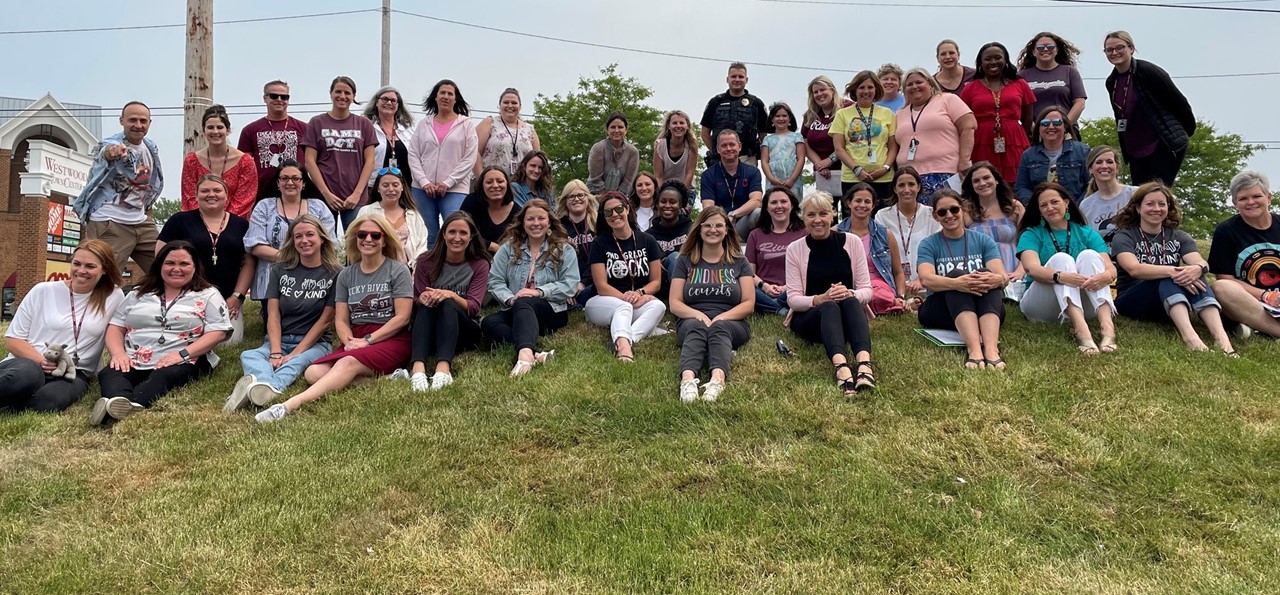 Goldwood staff says goodbye and see you next year from the hill